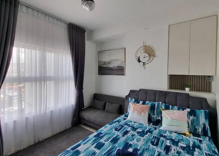 Appartamento Rayne At West Jones Residences