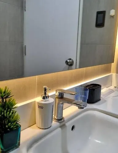 Rayne At West Jones Residences Appartamento